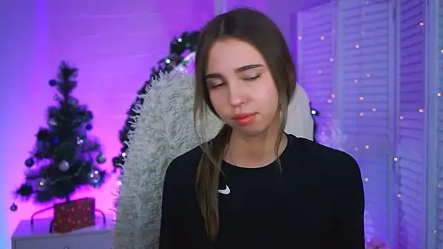 KimPorins online show from 12/14/25, 01:39