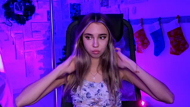 Snapshot of KimPorins chatting on 01/19/26, 04:33 KimPorins online show from 01/19/26, 04:33