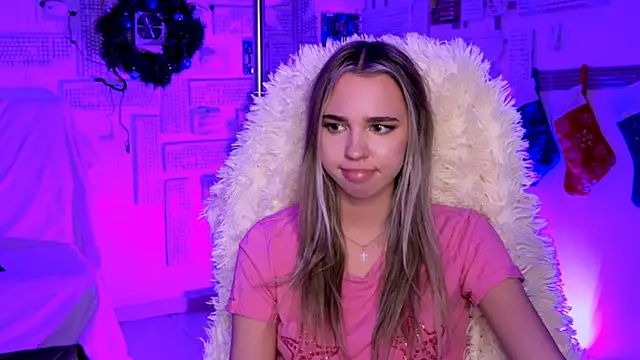 Snapshot of KimPorins chatting on 01/17/26, 05:49 KimPorins online show from 01/17/26, 05:49