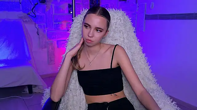 Snapshot of KimPorins chatting on 02/16/26, 11:42 KimPorins online show from 02/16/26, 11:42