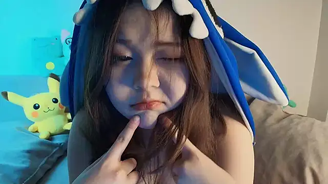 Snapshot of minji_snow chatting on 02/22/26, 11:56 minji snow online show from 02/22/26, 11:56