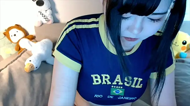 minji snow online show from 03/19/26, 12:49