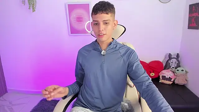 Snapshot of Jasson___ chatting on 01/13/26, 03:38 Jasson online show from 01/13/26, 03:38