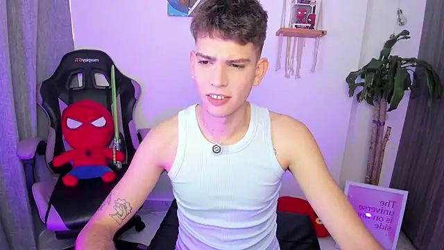Snapshot of Jasson___ chatting on 07/15/26, 02:13 Jasson online show from 07/15/26, 02:13