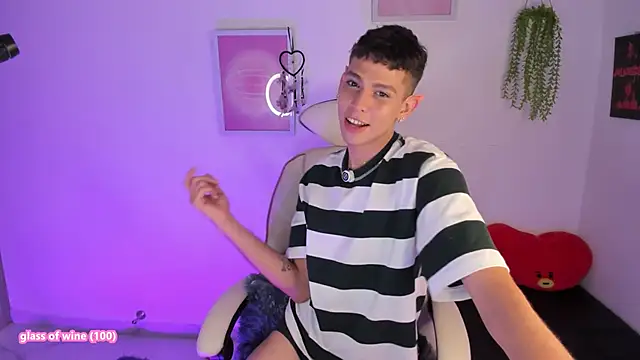 Snapshot of Jasson___ chatting on 01/17/26, 04:10 Jasson online show from 01/17/26, 04:10