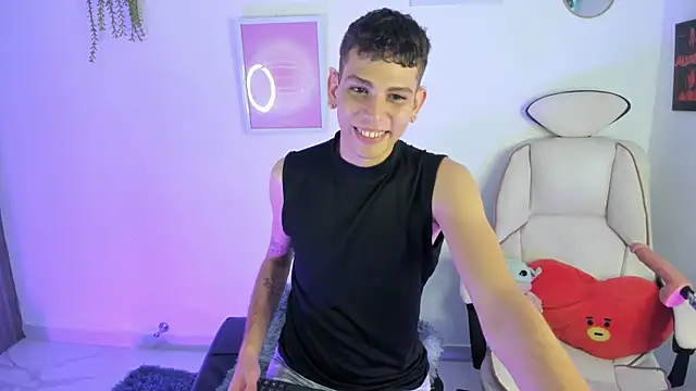 Snapshot of Jasson___ chatting on 01/16/26, 05:06 Jasson online show from 01/16/26, 05:06