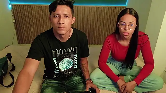 Violet and Dylan online show from 12/15/25, 12:11