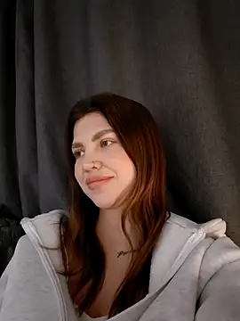 Snapshot of Zona52 chatting on 12/04/25, 02:16 Zona52 online show from 12/04/25, 02:16