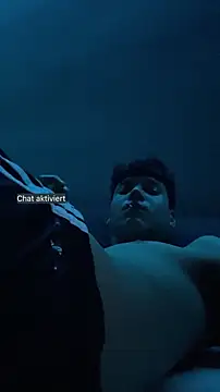 Snapshot of OnlyTyroone chatting on 01/15/26, 05:44 OnlyTyroone online show from 01/15/26, 05:44