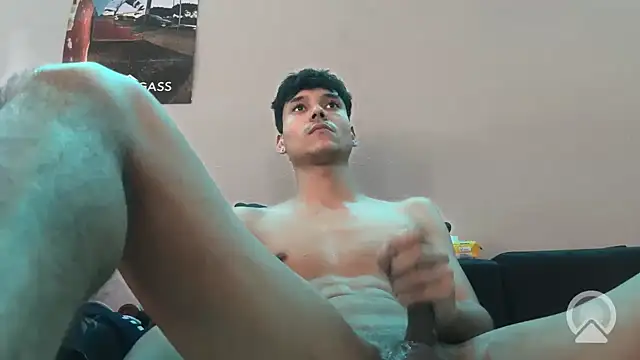 Snapshot of OnlyTyroone chatting on 01/09/26, 11:50 OnlyTyroone online show from 01/09/26, 11:50