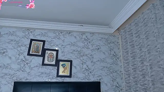 Snapshot of JulietaHazze_ chatting on 12/19/25, 03:32 JulietaHazze online show from 12/19/25, 03:32