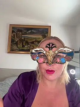 Snapshot of _DaLiDa_ chatting on 12/14/25, 11:05 DaLiDa online show from 12/14/25, 11:05