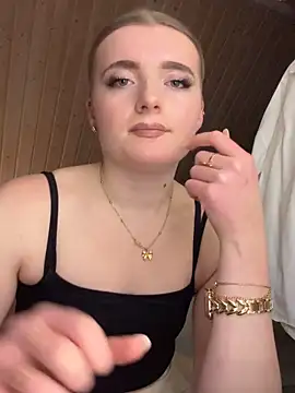 MilaLuxe online show from 12/16/25, 08:02