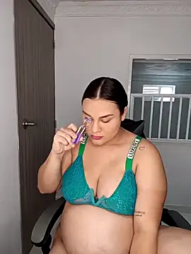 Valeriaa 21 online show from 04/06/26, 08:21