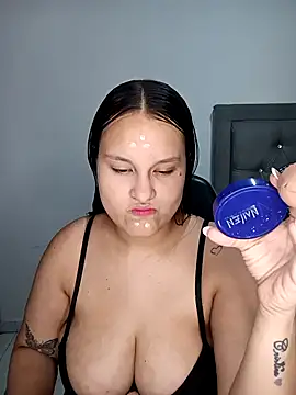 Snapshot of Valeriaa_21 chatting on 06/18/26, 06:13 Valeriaa 21 online show from 06/18/26, 06:13