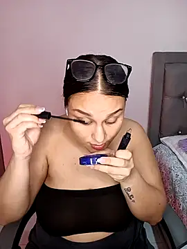 Snapshot of Valeriaa_21 chatting on 06/30/26, 10:54 Valeriaa 21 online show from 06/30/26, 10:54