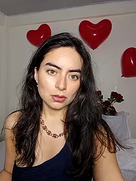 Snapshot of saasha_Petit chatting on 02/08/26, 10:24 saasha Petit online show from 02/08/26, 10:24