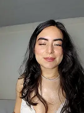 Snapshot of saasha_Petit chatting on 02/24/26, 11:11 saasha Petit online show from 02/24/26, 11:11