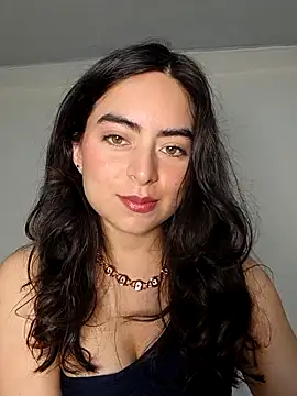 Snapshot of saasha_Petit chatting on 02/01/26, 10:24 saasha Petit online show from 02/01/26, 10:24