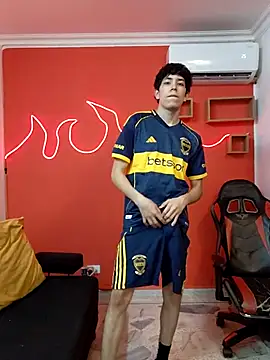 Snapshot of Neo_Twink chatting on 01/15/26, 07:17 Neo Twink online show from 01/15/26, 07:17