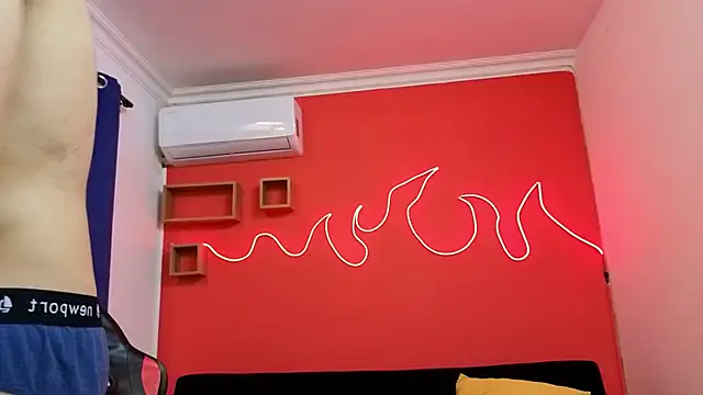 Snapshot of Neo_Twink chatting on 01/11/26, 05:09 Neo Twink online show from 01/11/26, 05:09