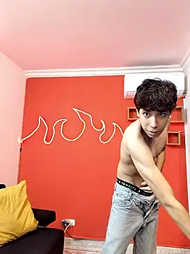 Snapshot of Neo_Twink chatting on 01/06/26, 07:07 Neo Twink online show from 01/06/26, 07:07