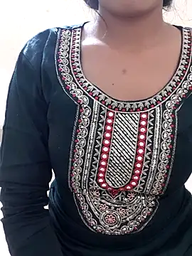 Riya rani8 online show from 04/12/26, 04:54