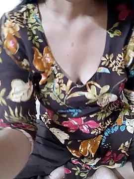 Riya rani8 online show from 04/16/26, 05:36