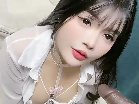 guaiguai-1713 online show from 12/15/25, 11:49