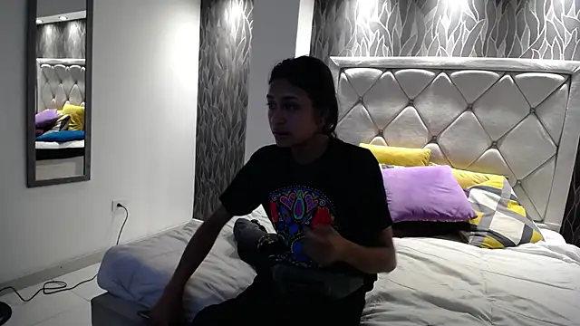 Kat Cute online show from 03/31/26, 10:56