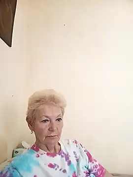 Snapshot of Calypso-Loove chatting on 06/08/26, 11:44 Calypso-Loove online show from 06/08/26, 11:44