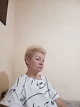 Calypso-Loove online show from 05/20/26, 04:04