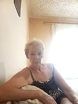Snapshot of Calypso-Loove chatting on 07/18/26, 08:56 Calypso-Loove online show from 07/18/26, 08:56