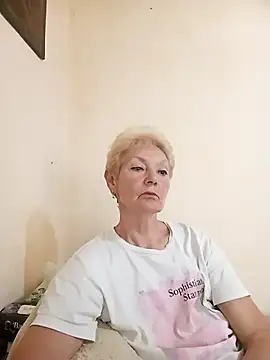 Snapshot of Calypso-Loove chatting on 06/07/26, 09:25 Calypso-Loove online show from 06/07/26, 09:25