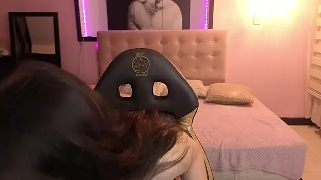 Sara valderrama  online show from 03/26/26, 01:31