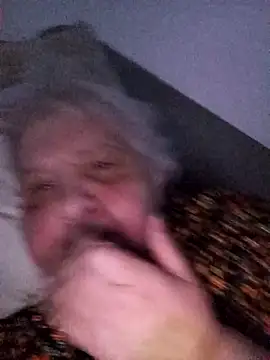 HapinessLovee online show from 04/04/26, 06:14