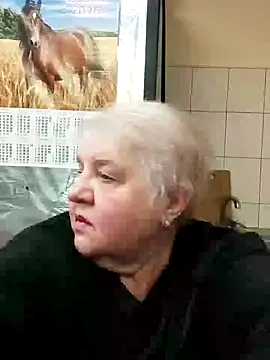 HapinessLovee online show from 01/13/26, 07:56