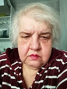 HapinessLovee online show from 04/10/26, 07:59