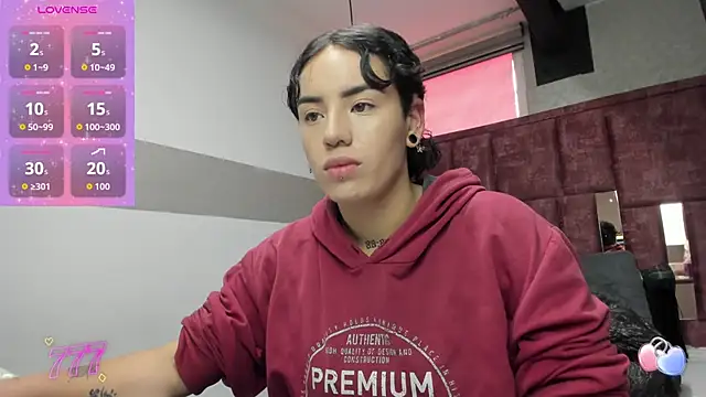 Kiara Fox   online show from 04/14/26, 08:47