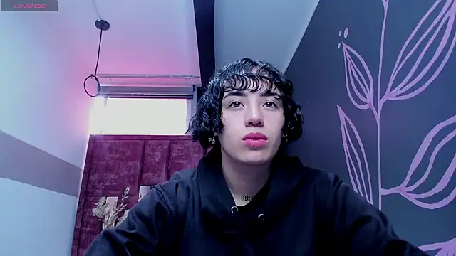 Kiara Fox   online show from 03/12/26, 08:13