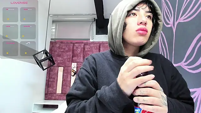 Kiara Fox   online show from 02/03/26, 12:10