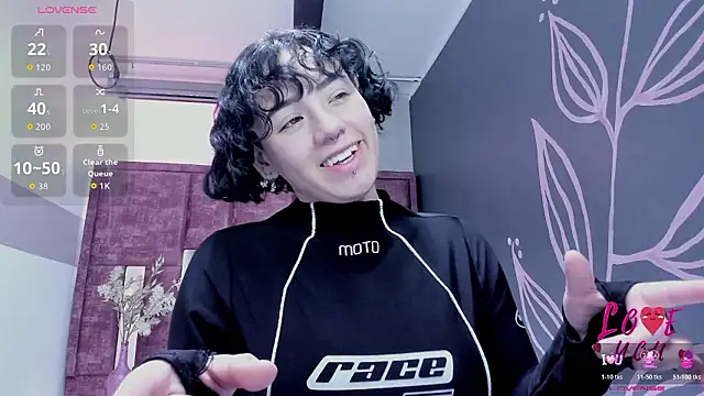 Kiara Fox   online show from 03/14/26, 09:43