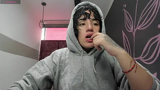 Kiara Fox   online show from 03/21/26, 08:13