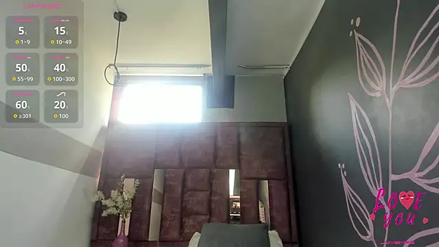 Kiara Fox   online show from 03/20/26, 07:59