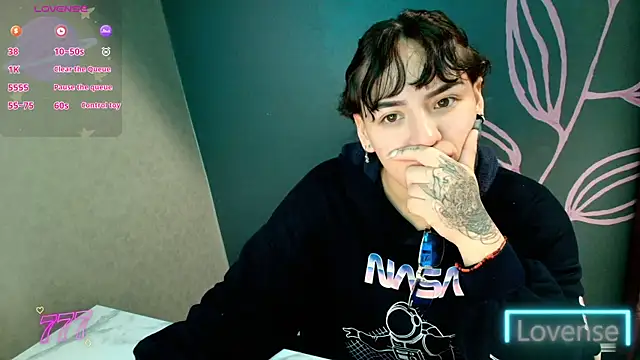 Kiara Fox   online show from 05/20/26, 12:13