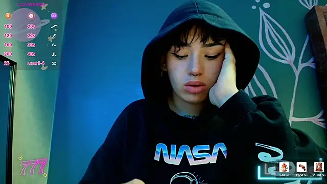 Kiara Fox   online show from 05/21/26, 12:19