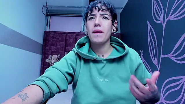 Kiara Fox   online show from 03/15/26, 10:44