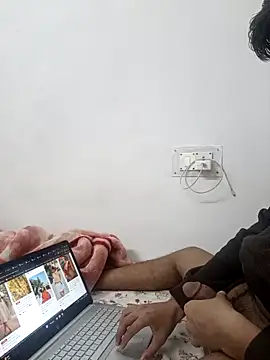 Bigdickboy2406 online show from 12/15/25, 06:14