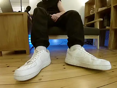 Snapshot of jonas_camboy chatting on 02/07/26, 03:31 jonas camboy online show from 02/07/26, 03:31