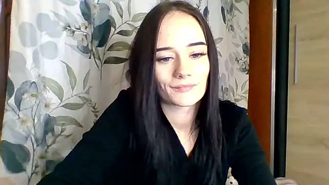 Snapshot of NinaTease chatting on 12/04/25, 10:42 NinaTease online show from 12/04/25, 10:42